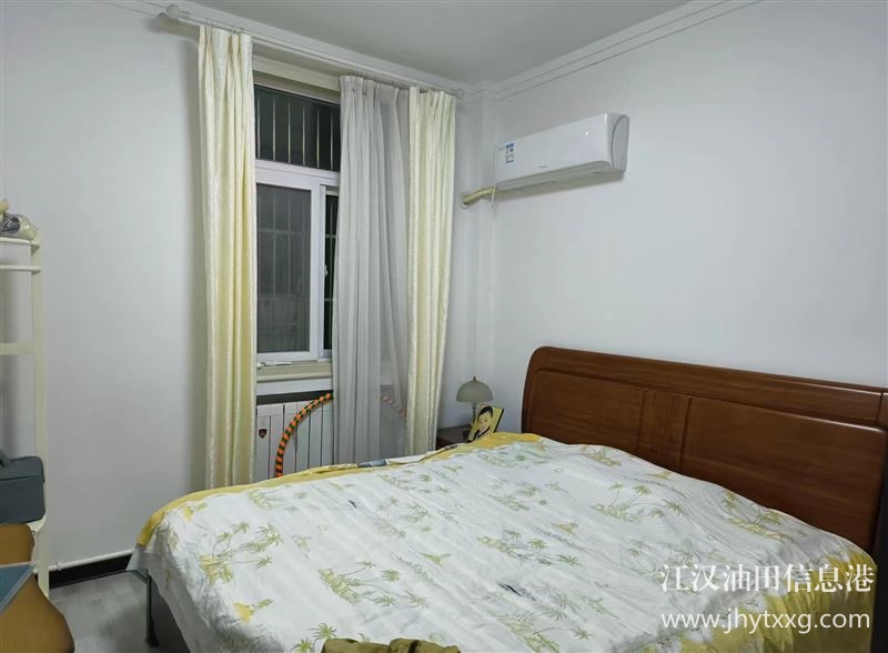 出售科苑小区4楼115平精装修，拎包入住，有储藏是，可以首付一万住房