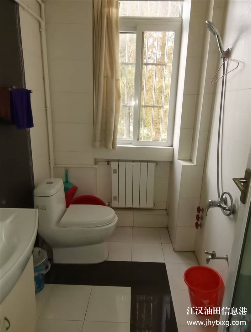 出租电讯小区65平二楼拎包入住