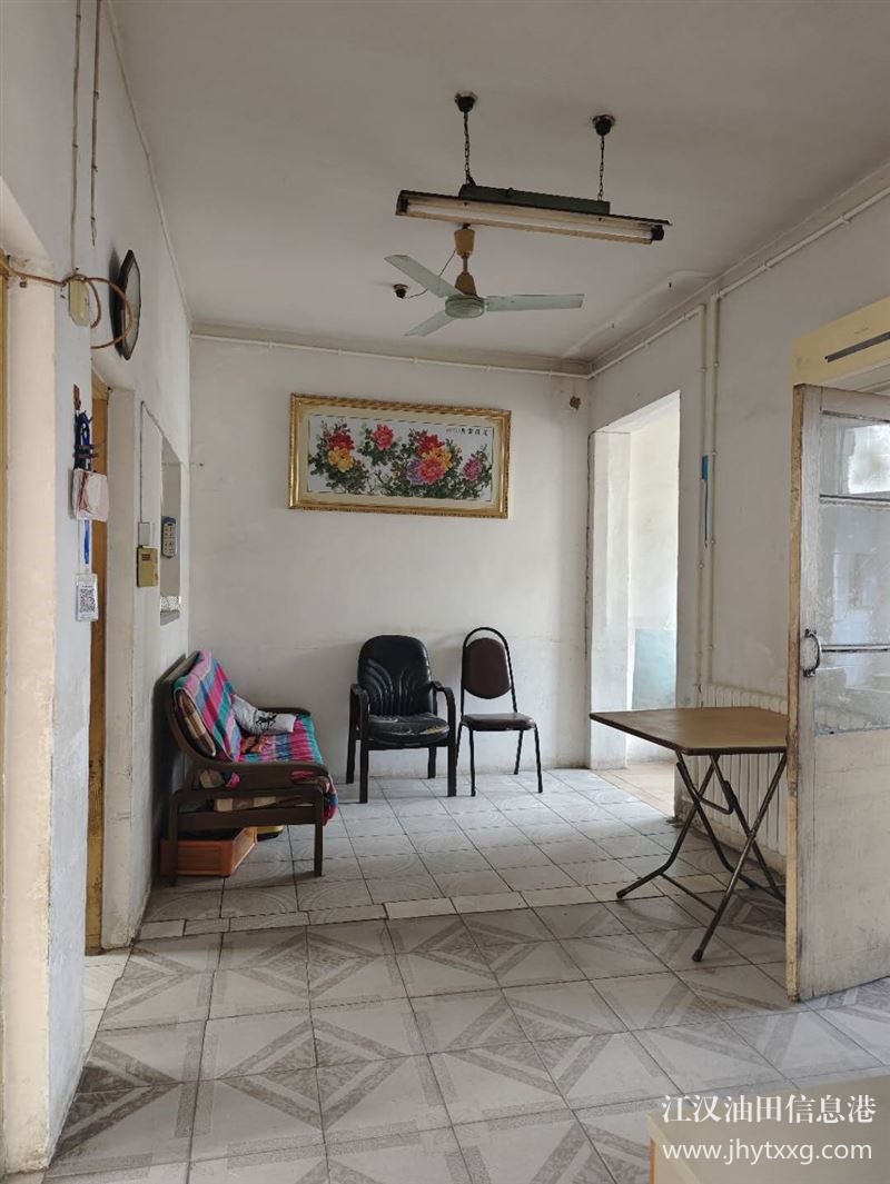 向阳小区黄金地段三楼即是学区房又是商区房