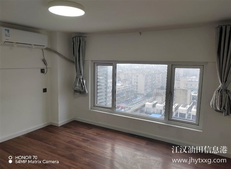 新天地复式精装房出租