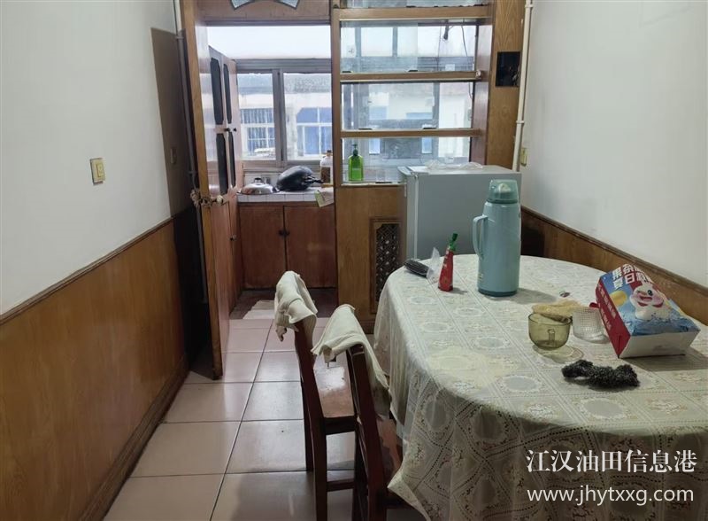 出售实验小学68栋   11.5万元