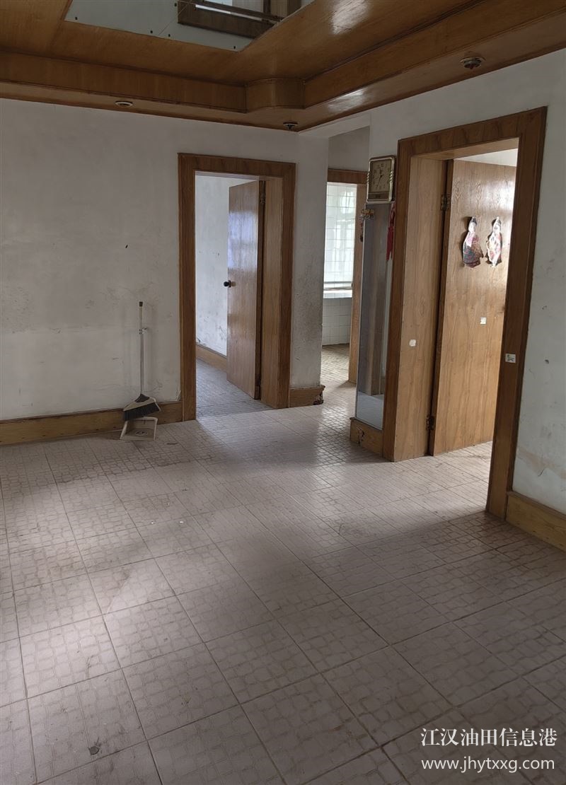 出售五七片，一楼养老房一套 价格便宜 